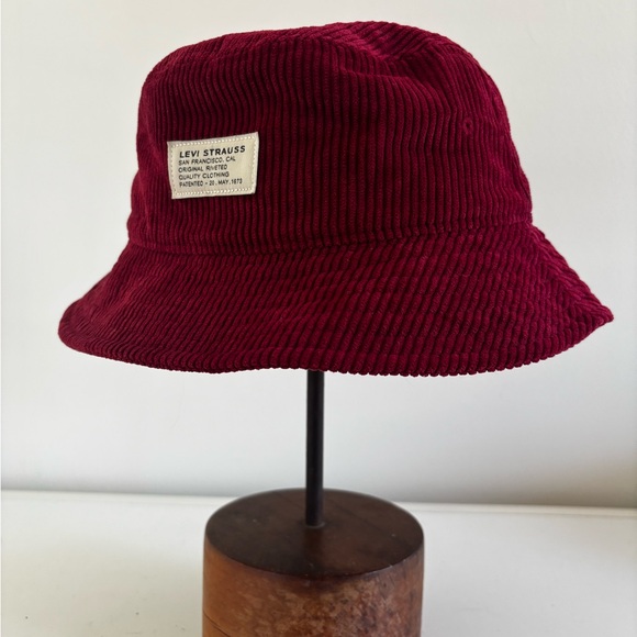 Levi Strauss & Co M red corduroy bucket hat - Picture 1 of 8